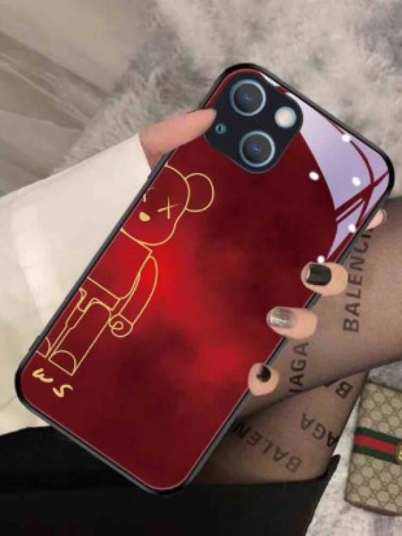 PHONE CASE FOR IPHONE 13 SERIES FIERY RED HALF BEAR RED